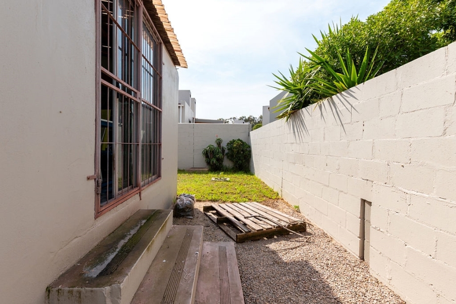 To Let 2 Bedroom Property for Rent in Bluewater Bay Western Cape